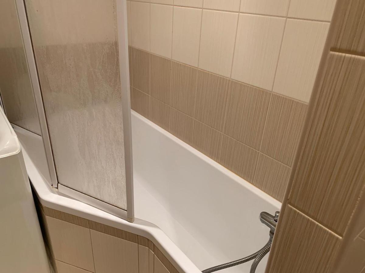 Margo Apartman 卡罗维发利 外观 照片